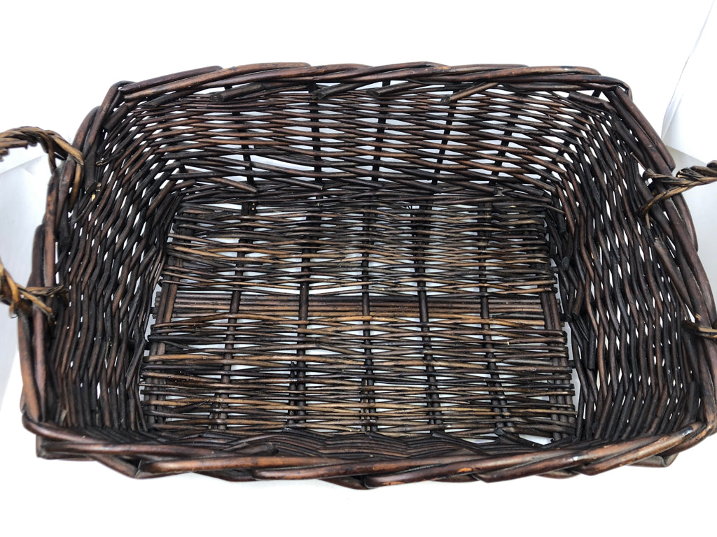 DARK WOVEN BASKET W 2 HANDLES.