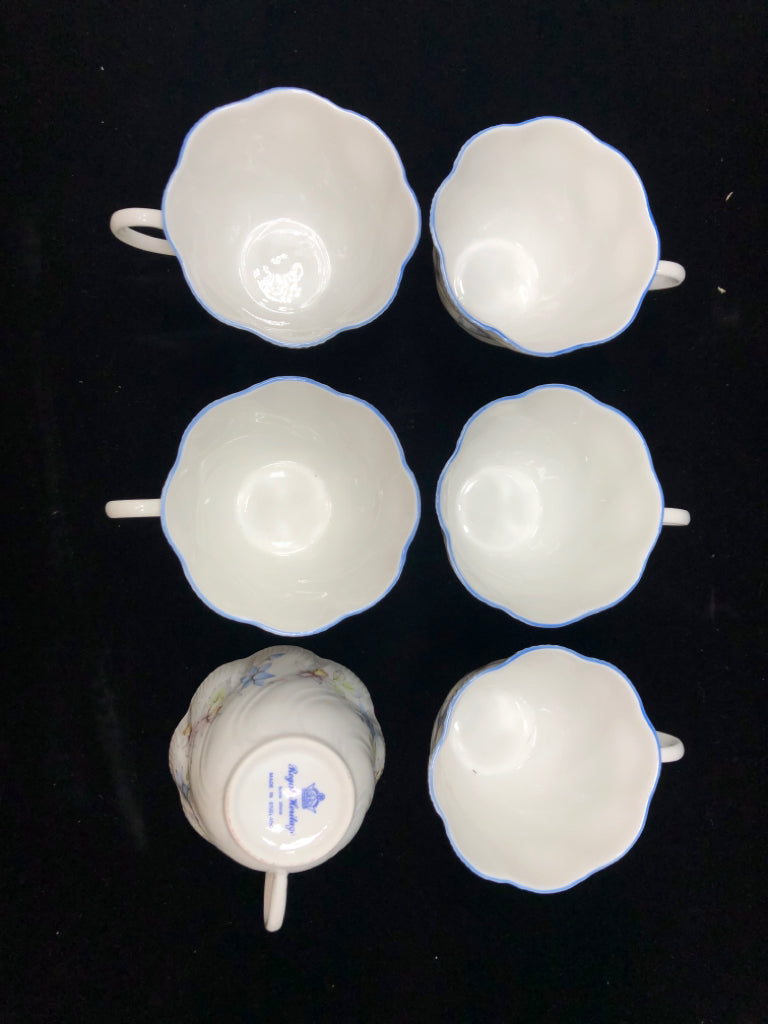 19PC VTG BLUE FLORAL TEA SET SRV FOR 6.