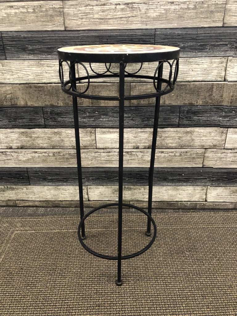 OPALESCENT MOSAIC PLANT STAND.