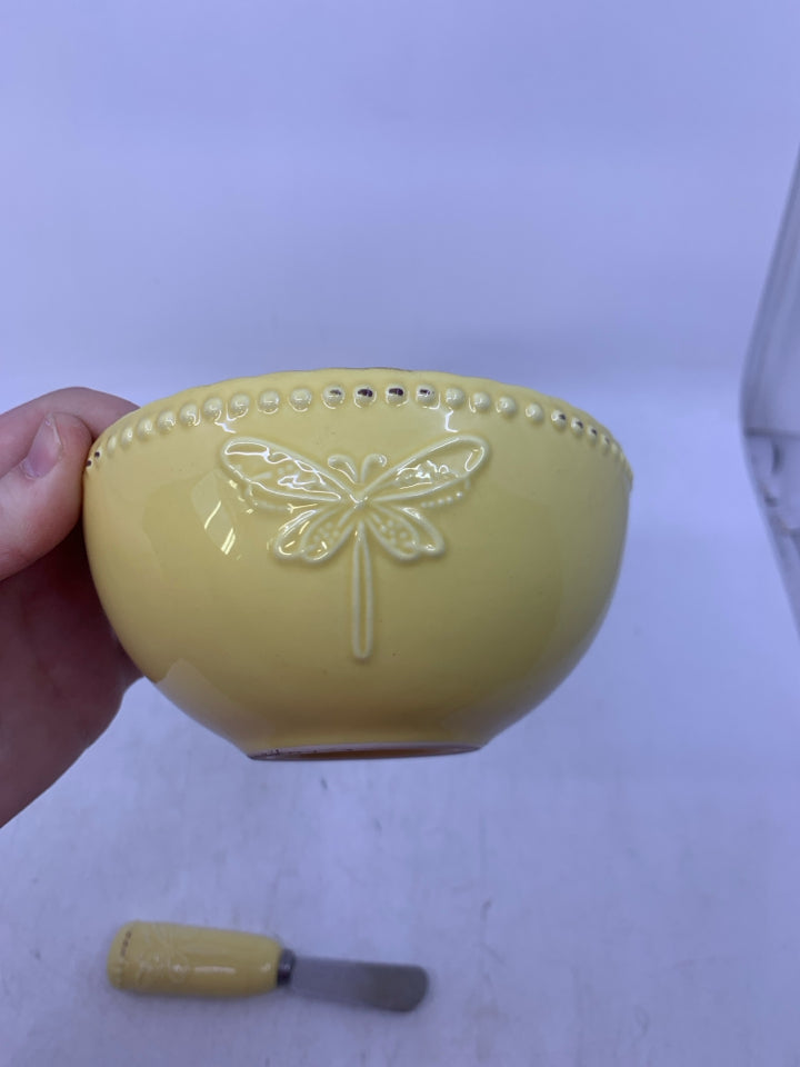 YELLOW DIP BOWL W/ SPREADER EMBOSSED BUTTERFLIES BEADED EDGE.