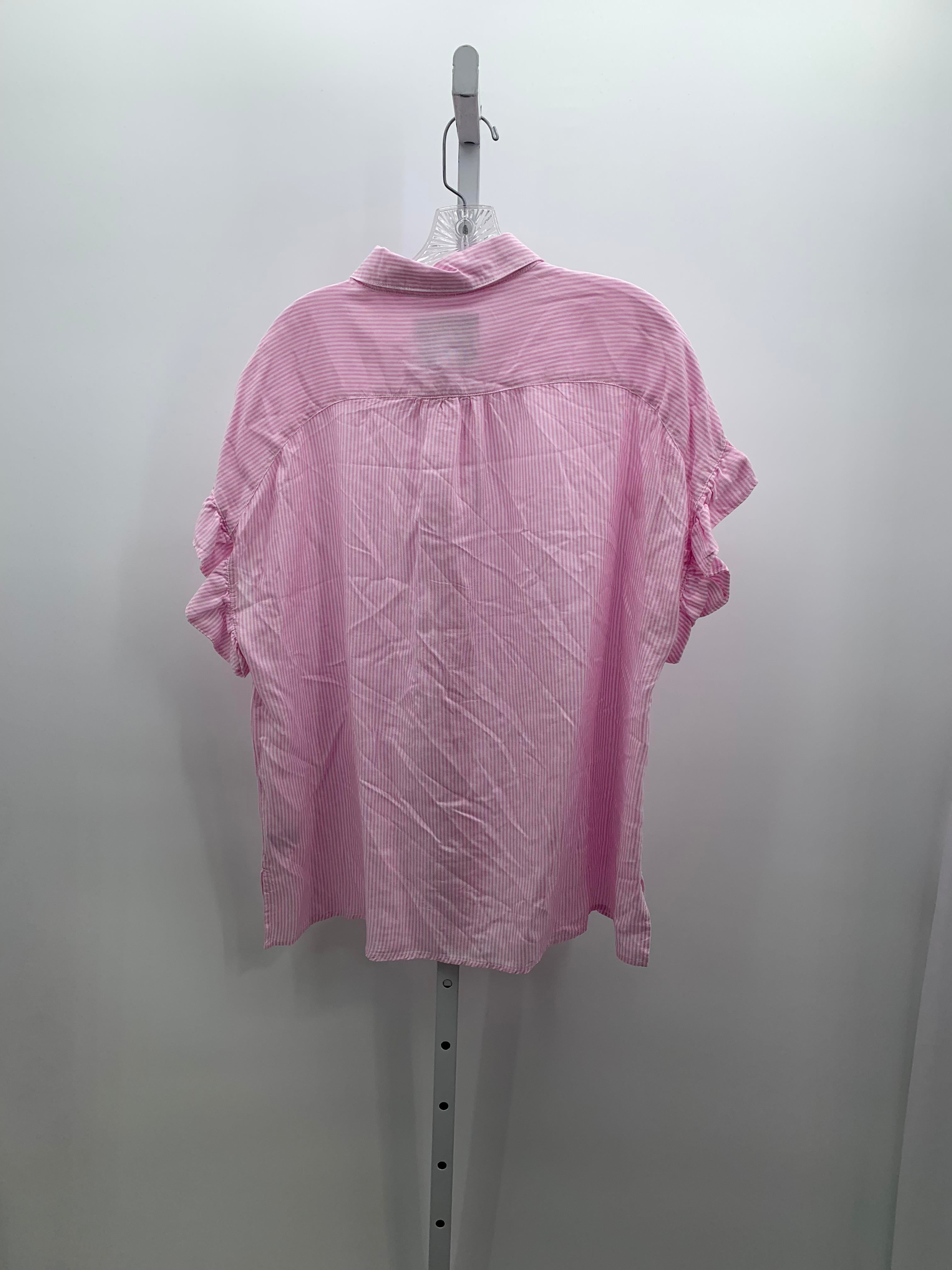 Size Extra Large Misses Short Sleeve Shirt