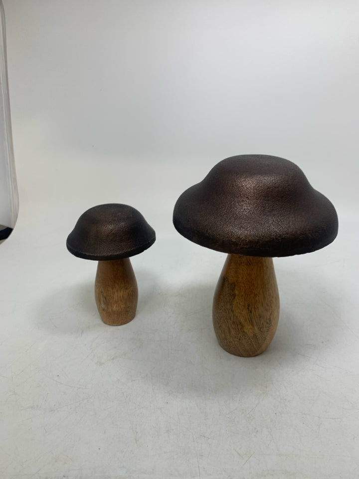 2 WOOD BASE W/ METAL TOP MUSHROOMS DECOR.