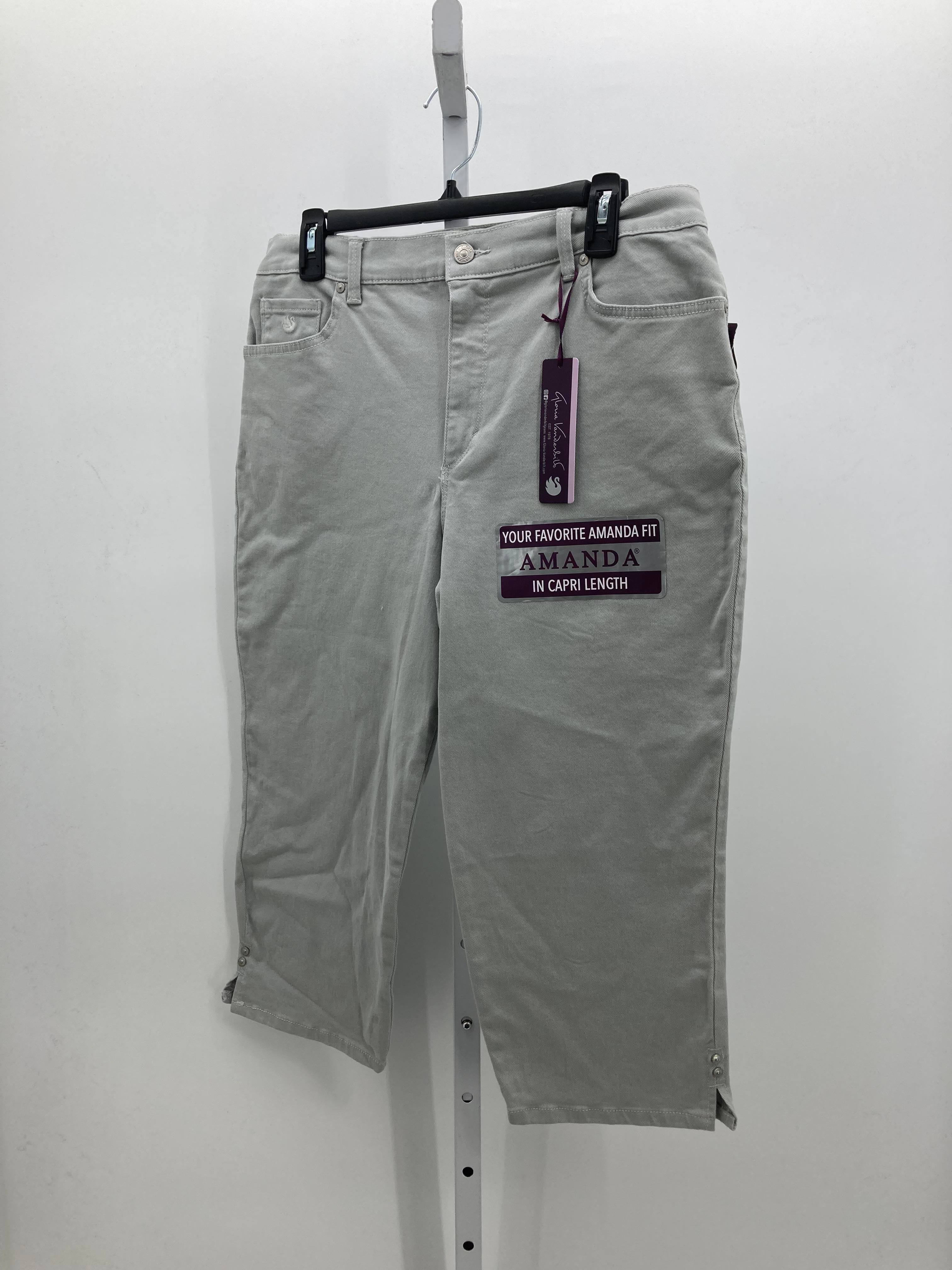 Gloria Vanderbilt Size 12 Misses Capri Pants