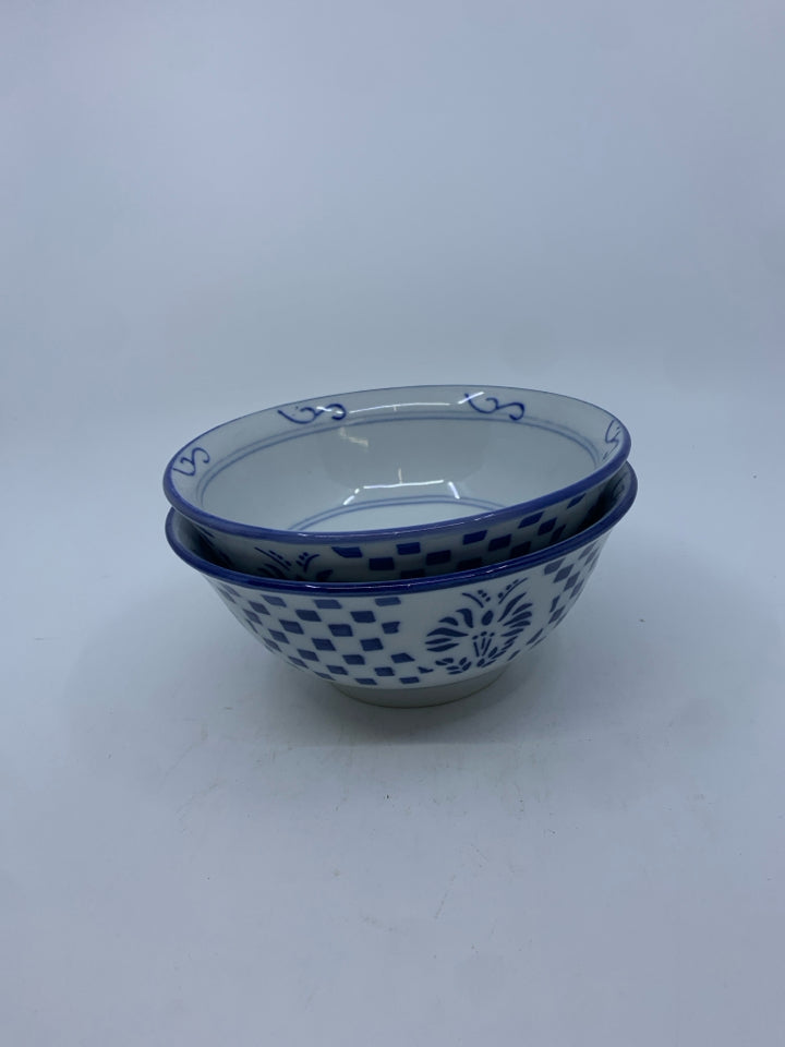 2 ASIAN STYLE BLUE+WHITE BOWLS W/ CHECKERED PATTERN.