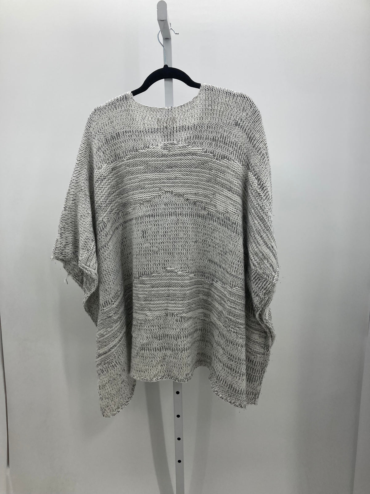 Universal Size Medium Misses Poncho