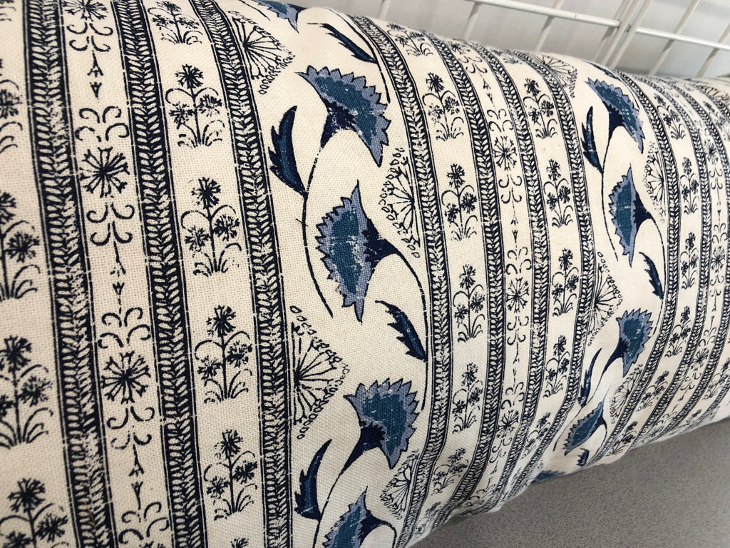 BLUE PATTERNED LONG PILLOW.