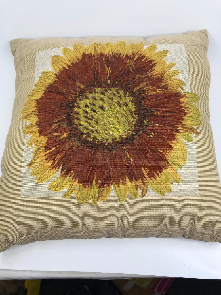 TAN PILLOW W/ SUNFLOWER.