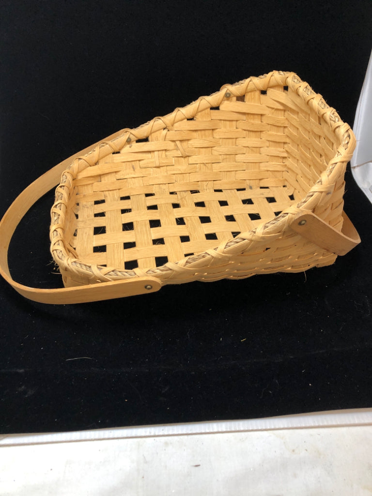 SLANTED BASKET W 2 WOODEN HANDLES.