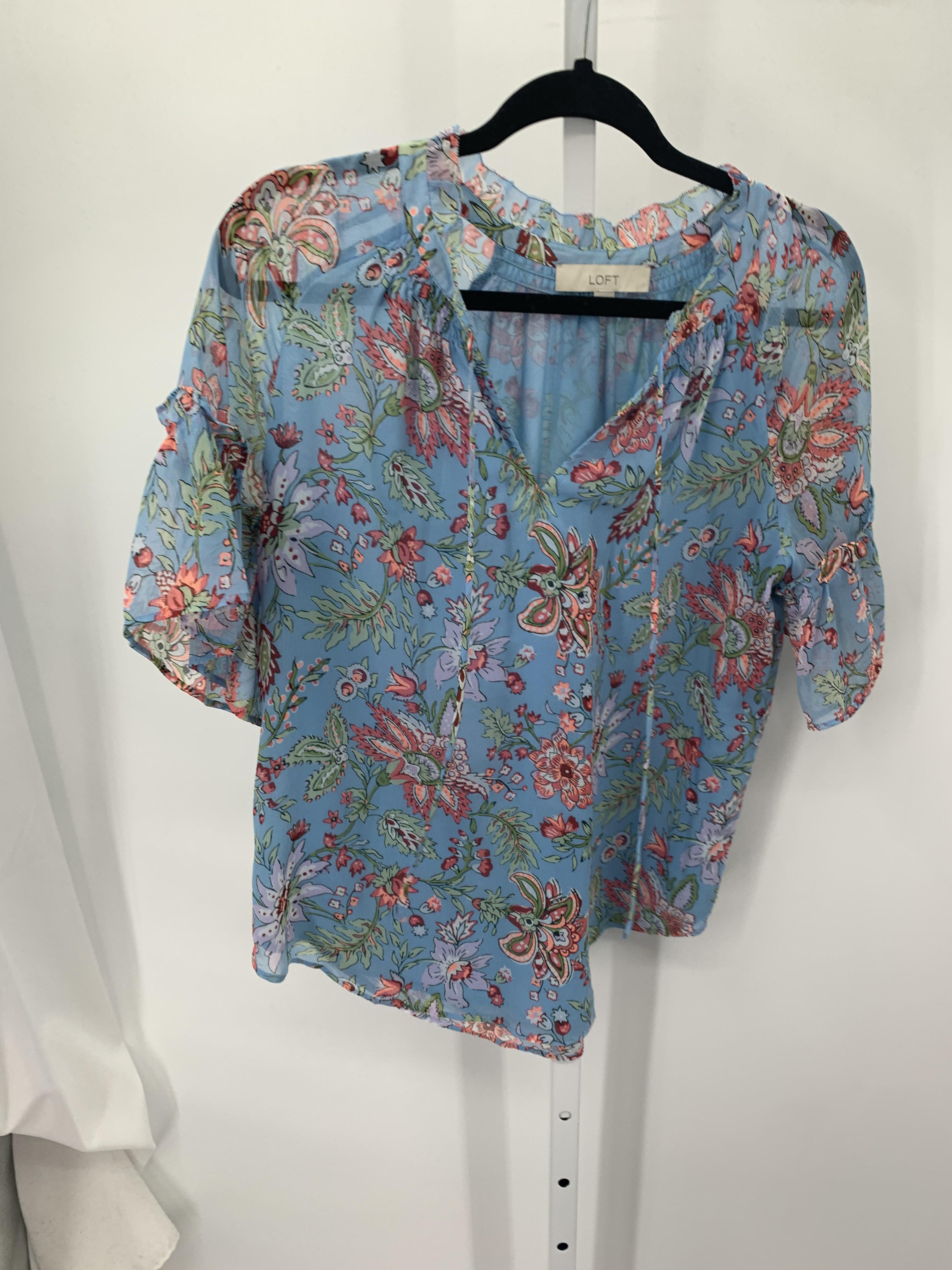 Loft Size Small Misses Short Sleeve Shirt