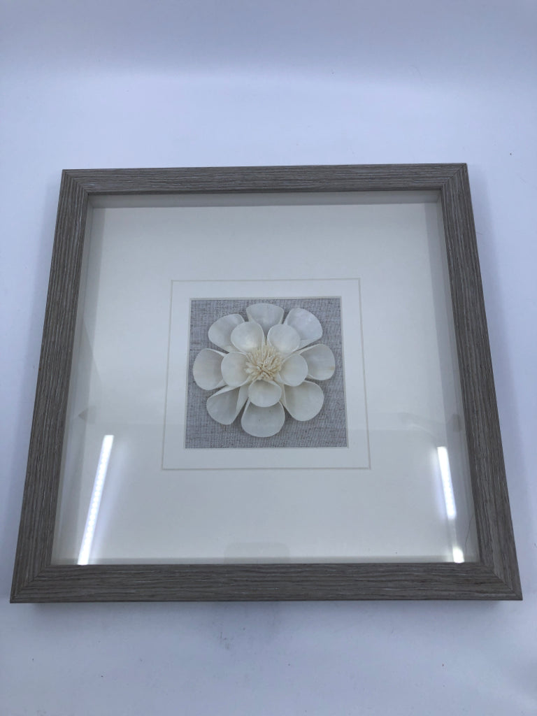 CREAM FLOWER SHADOW BOX W WHITE FRAME.