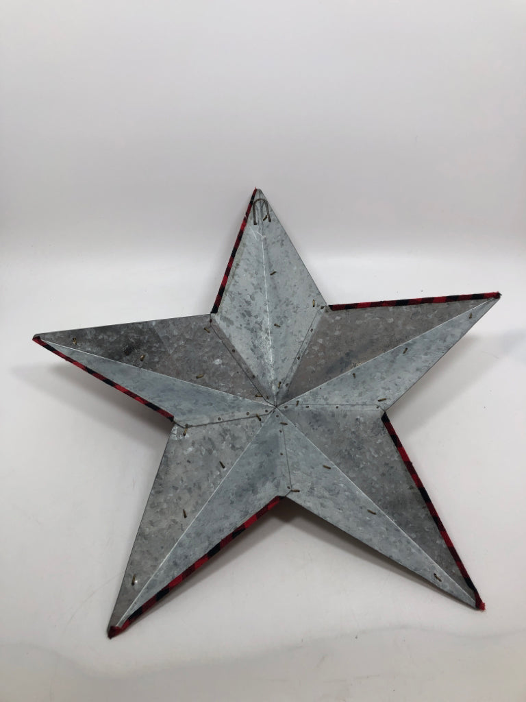 PLAID FABRIC METAL STAR.