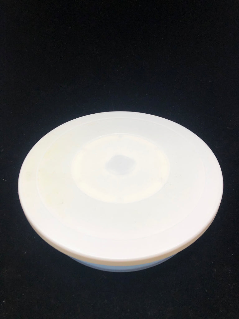 PLASTIC SPINNING CAKE-STAND W/BLUE BASE.