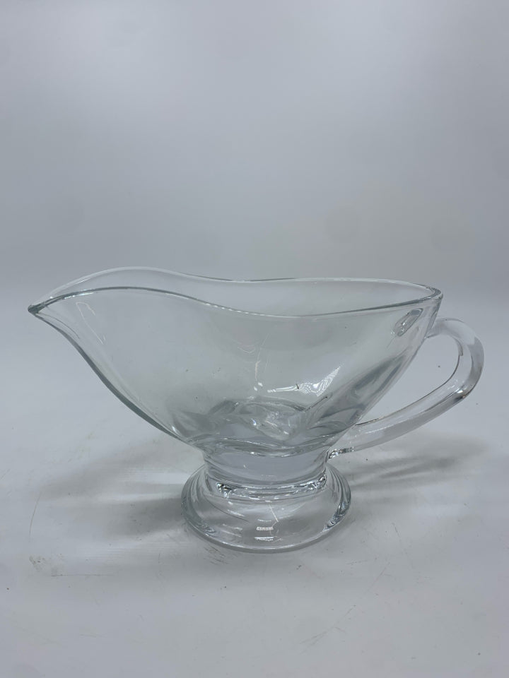 CLEAR GLASS GRAVY BOAT.