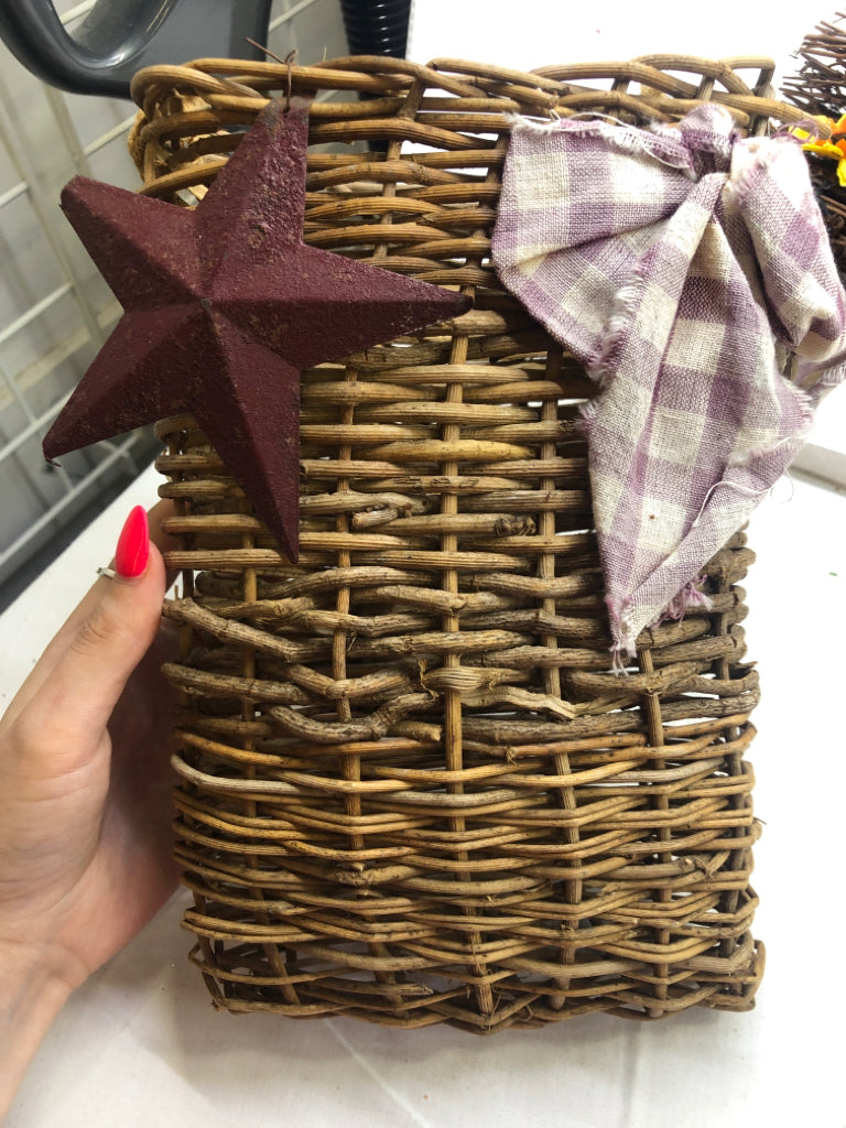 PRIMITIVE HANGING BASKET RED STAR PLAID BOW.