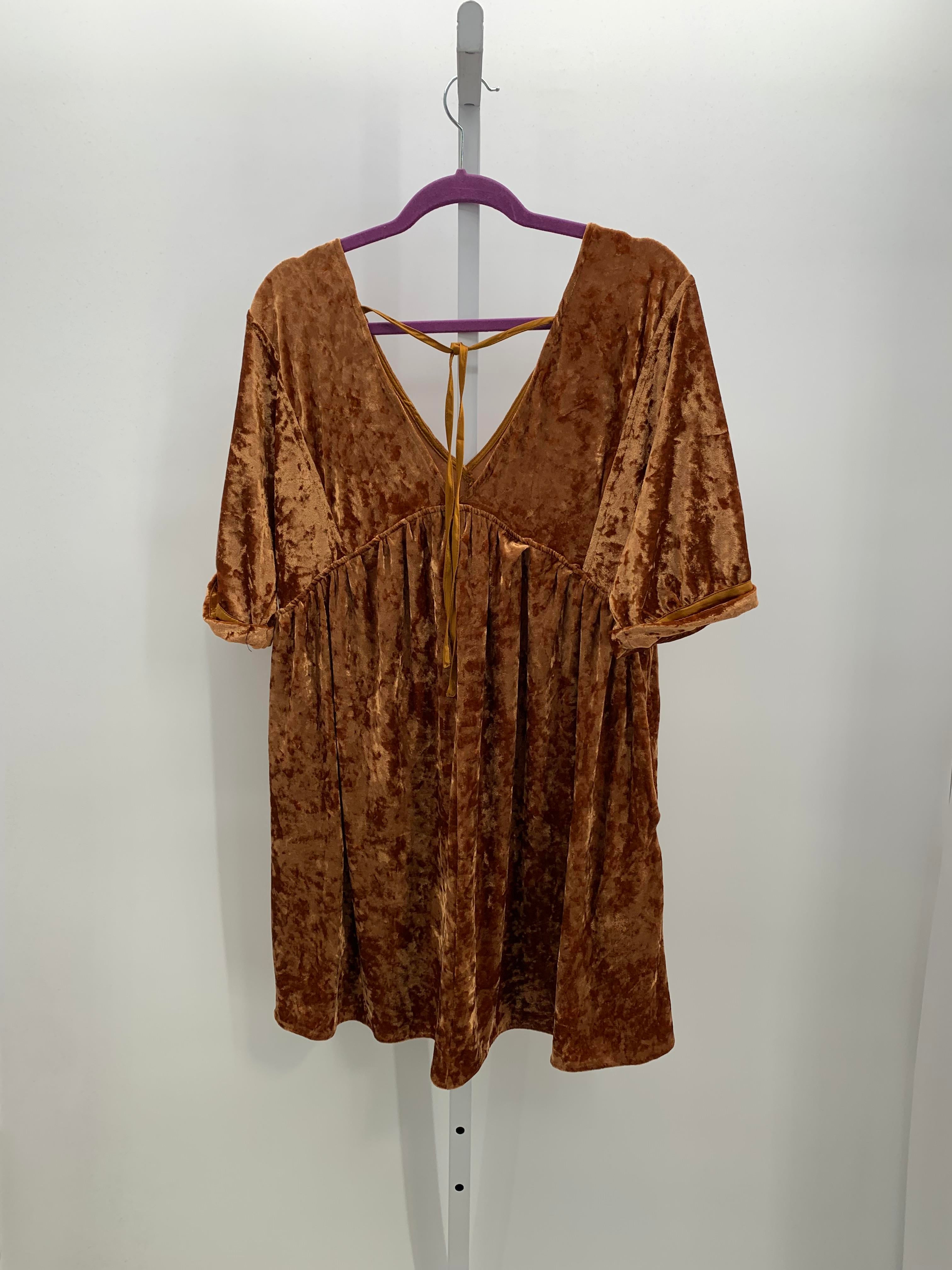 Size Small Misses Short Sleeve Dress