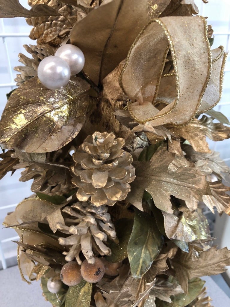 GOLD PINECONE AND LEAF TREE IN GOLD CERAMIC POT.