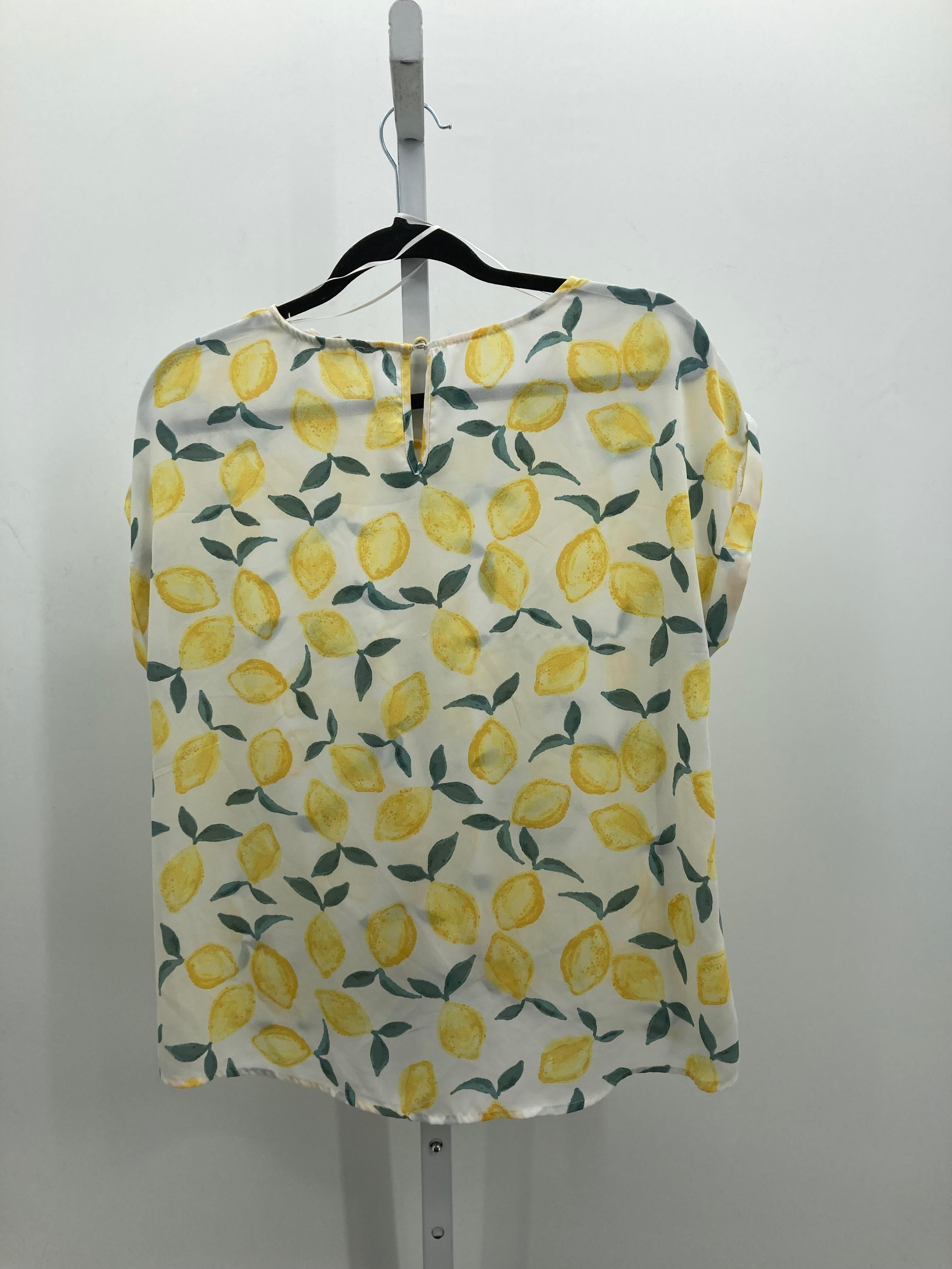 Hippie Rose Size Large Juniors Short Sleeve Shirt