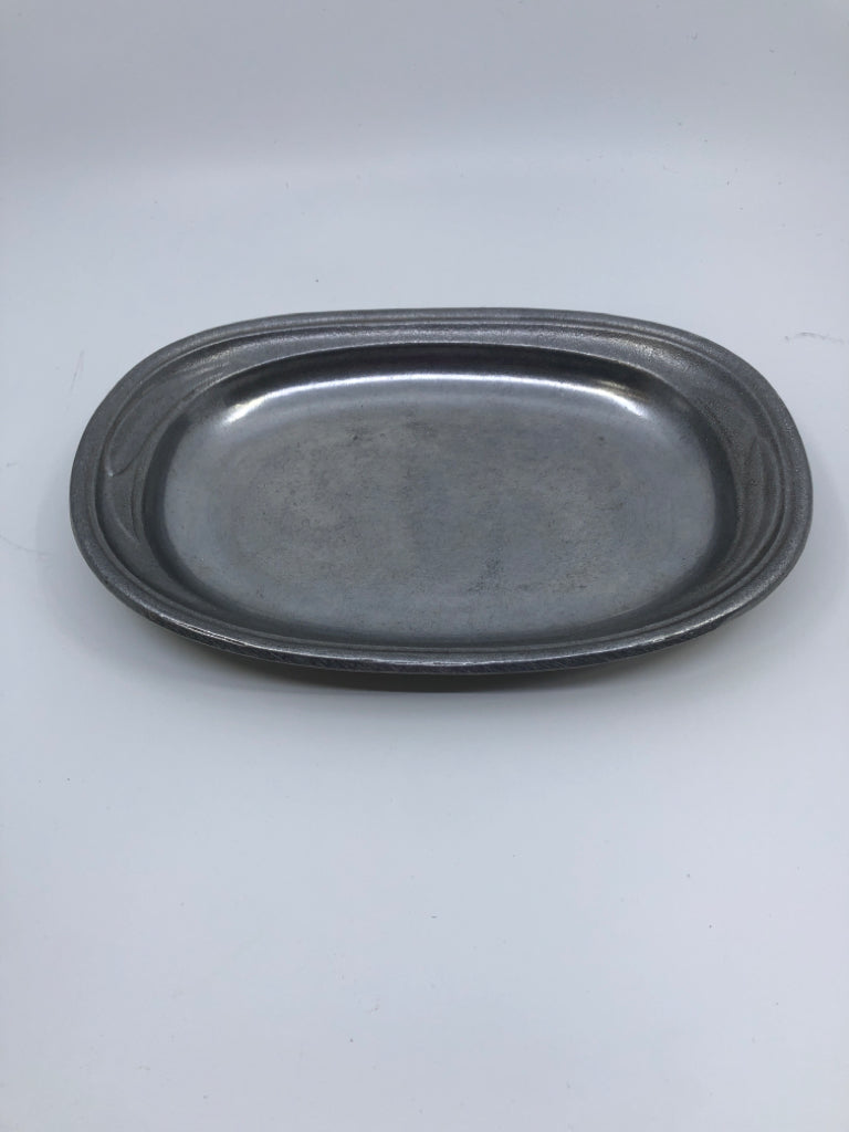 VTG OVAL SILVER METAL SERVER.