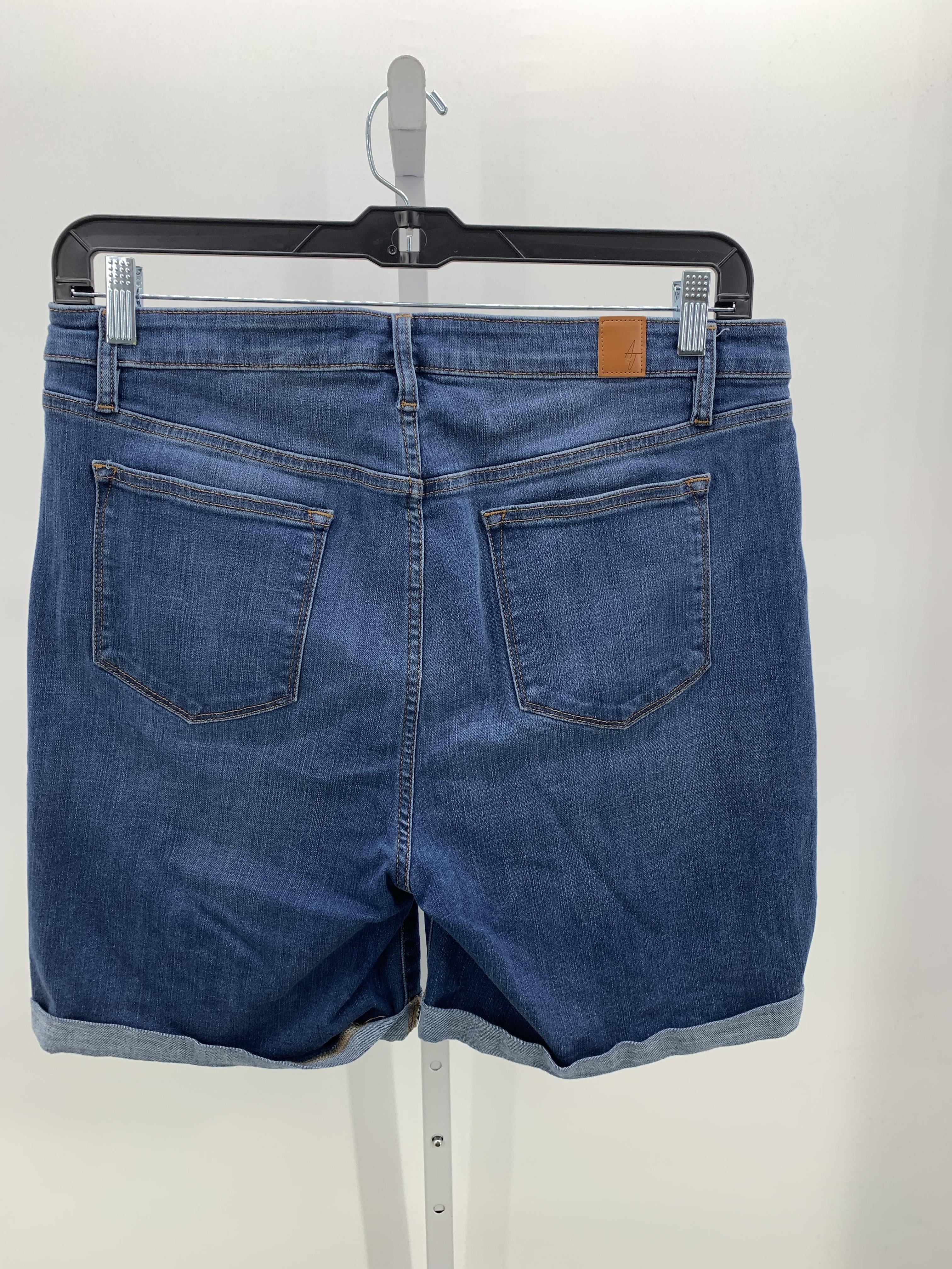 Size 1X Womens Shorts