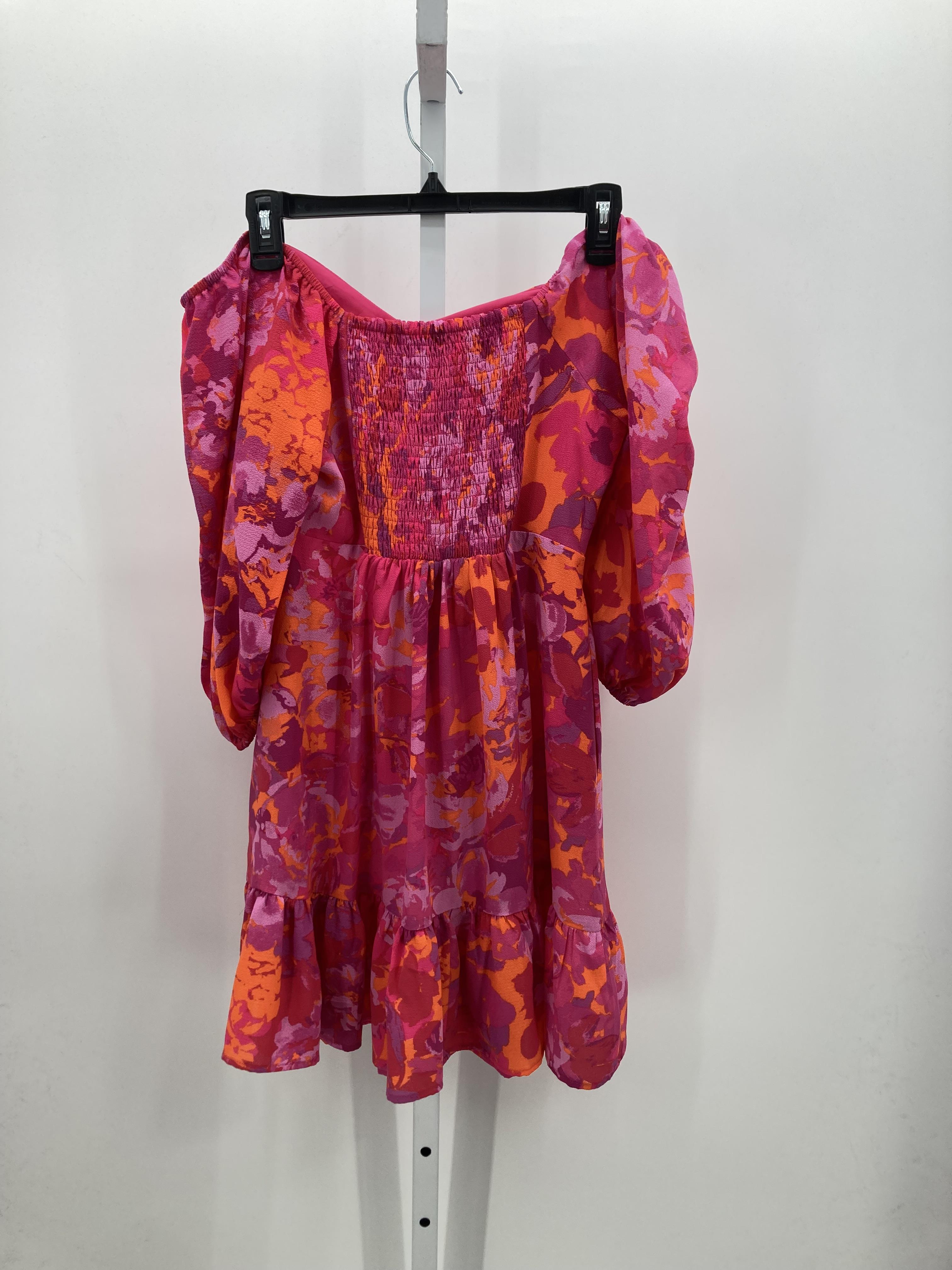 Size Small Misses 3/4 Sleeve Dress