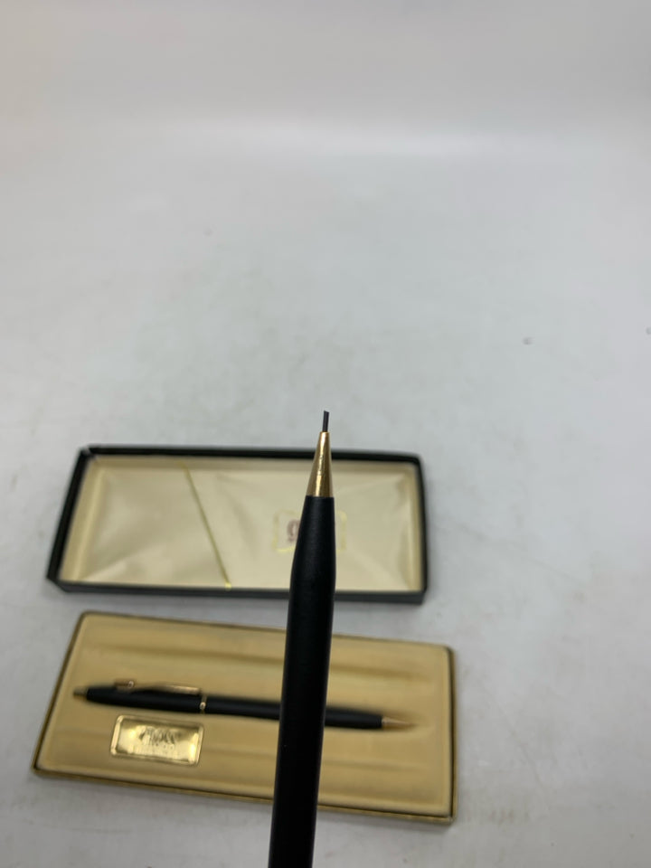 VTG 2 CROSS #2501 CLASSIC PENCILS IN BOX.