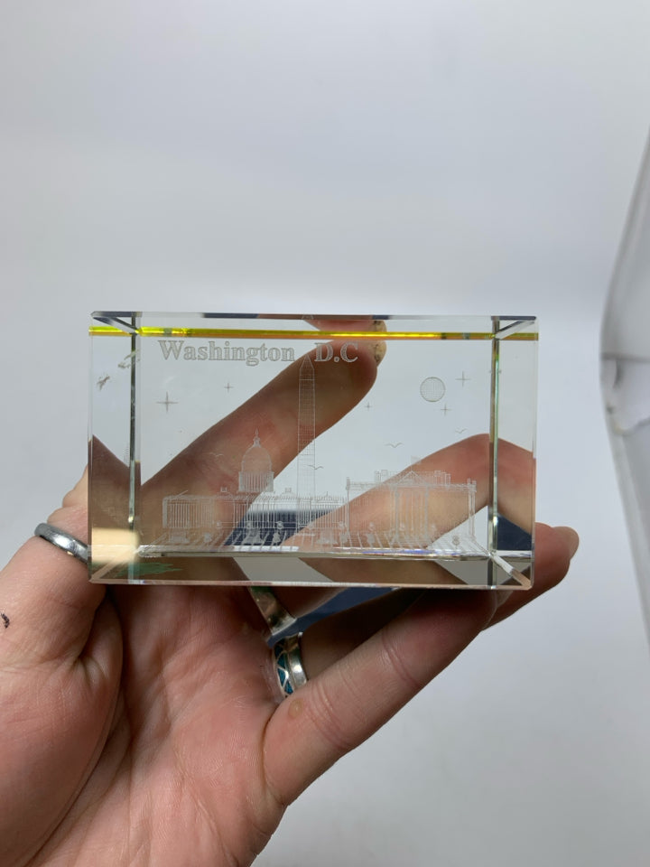 IN BOX WASHINGTON DC 3D LASER ETCHED HOLOGRAPHIC CRYSTAL PAPERWEIGHT.