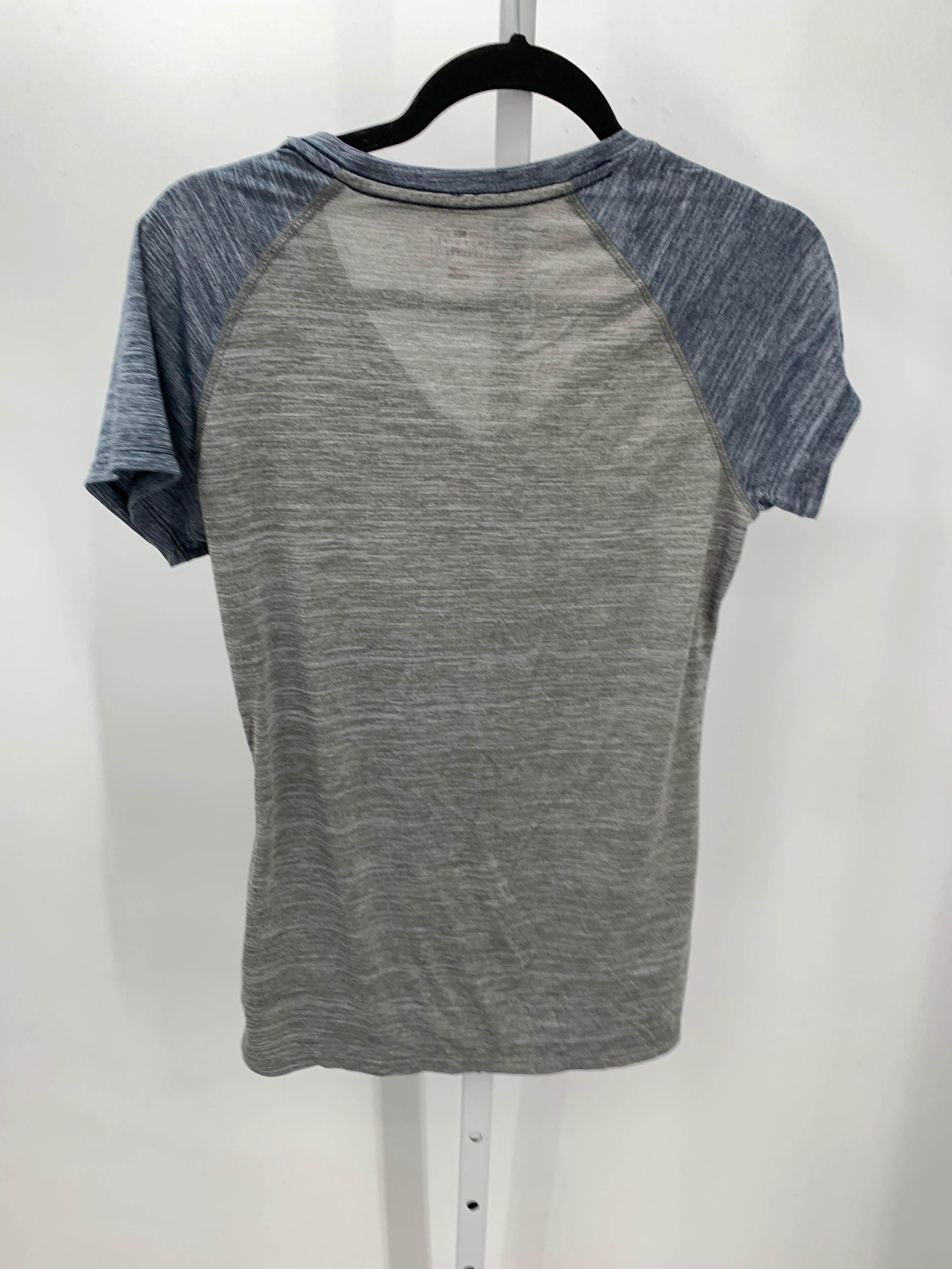 Genuine Merchandise Size Large Misses Short Sleeve Shirt