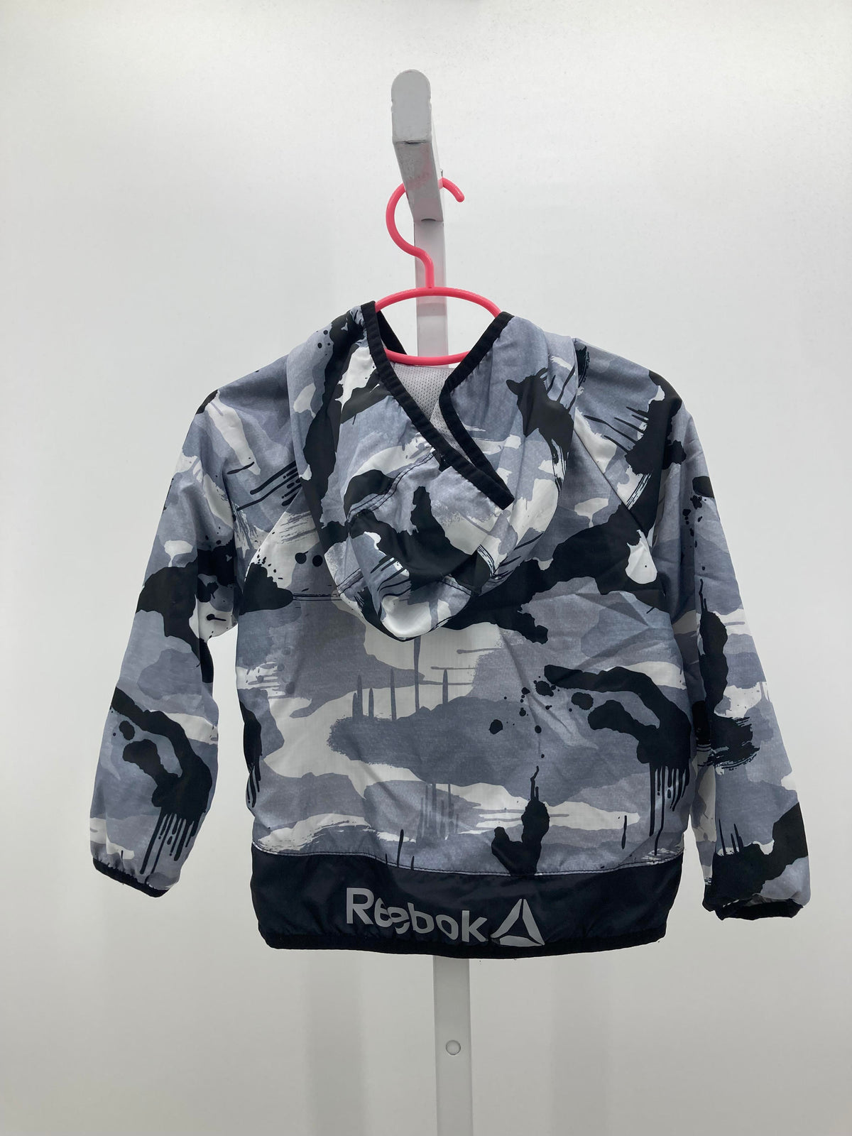 BLK/WHT HOODED ZIP UP