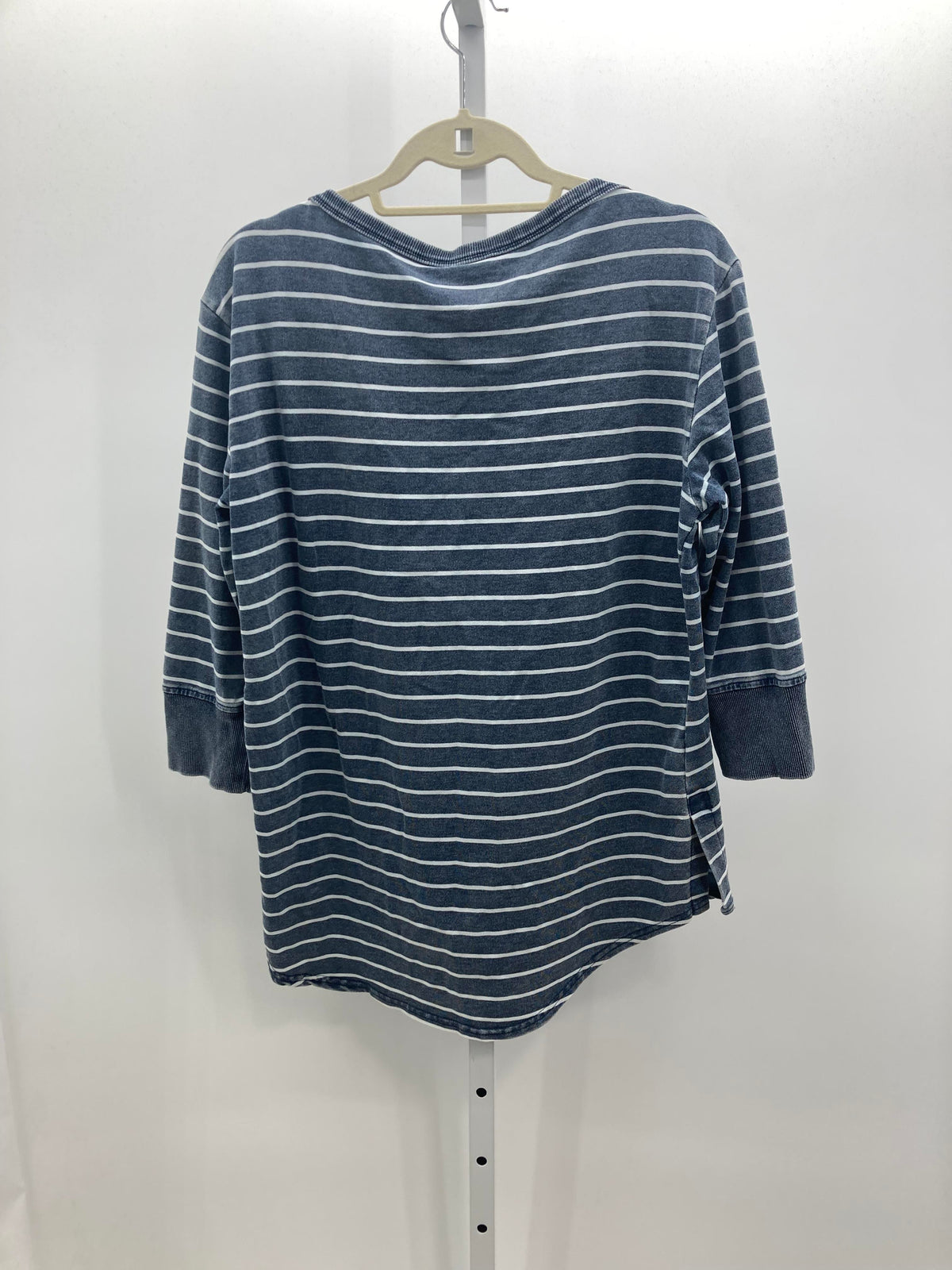 Jane + Delancey Size Medium Misses 3/4 Sleeve Shirt