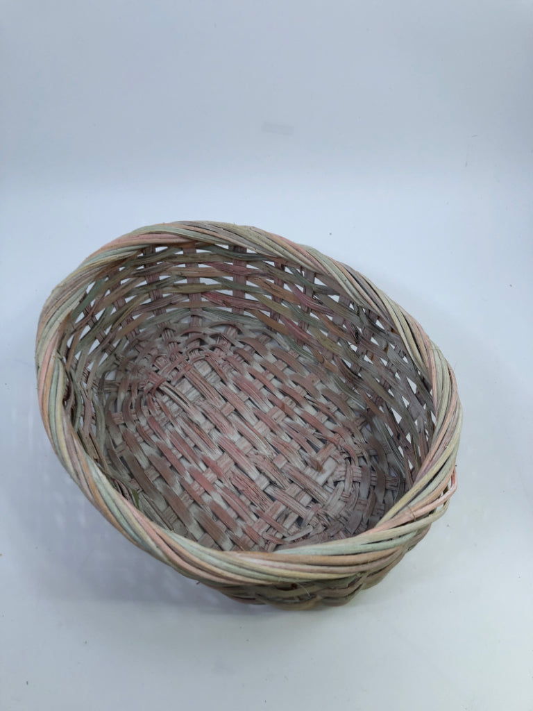 LIGHT PINK & GREEN WOVEN BASKET.