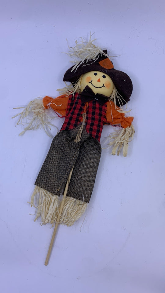 SCARECROW STAKE.