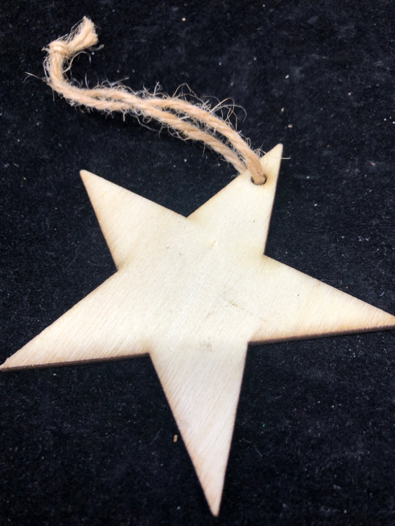 WOOD STAR ORNAMENT.