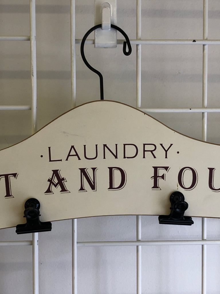 HANGER SHAPED LOST AND FOUND 4 CLIPS WALL ART.