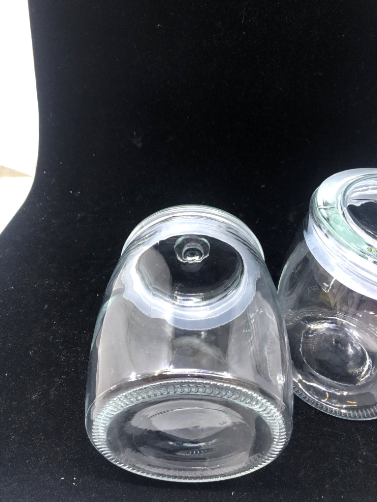 2 CLEAR GLASS CANISTER.