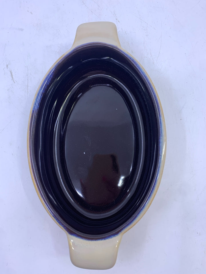 SMALL OVAL BAKER W HANDLE.