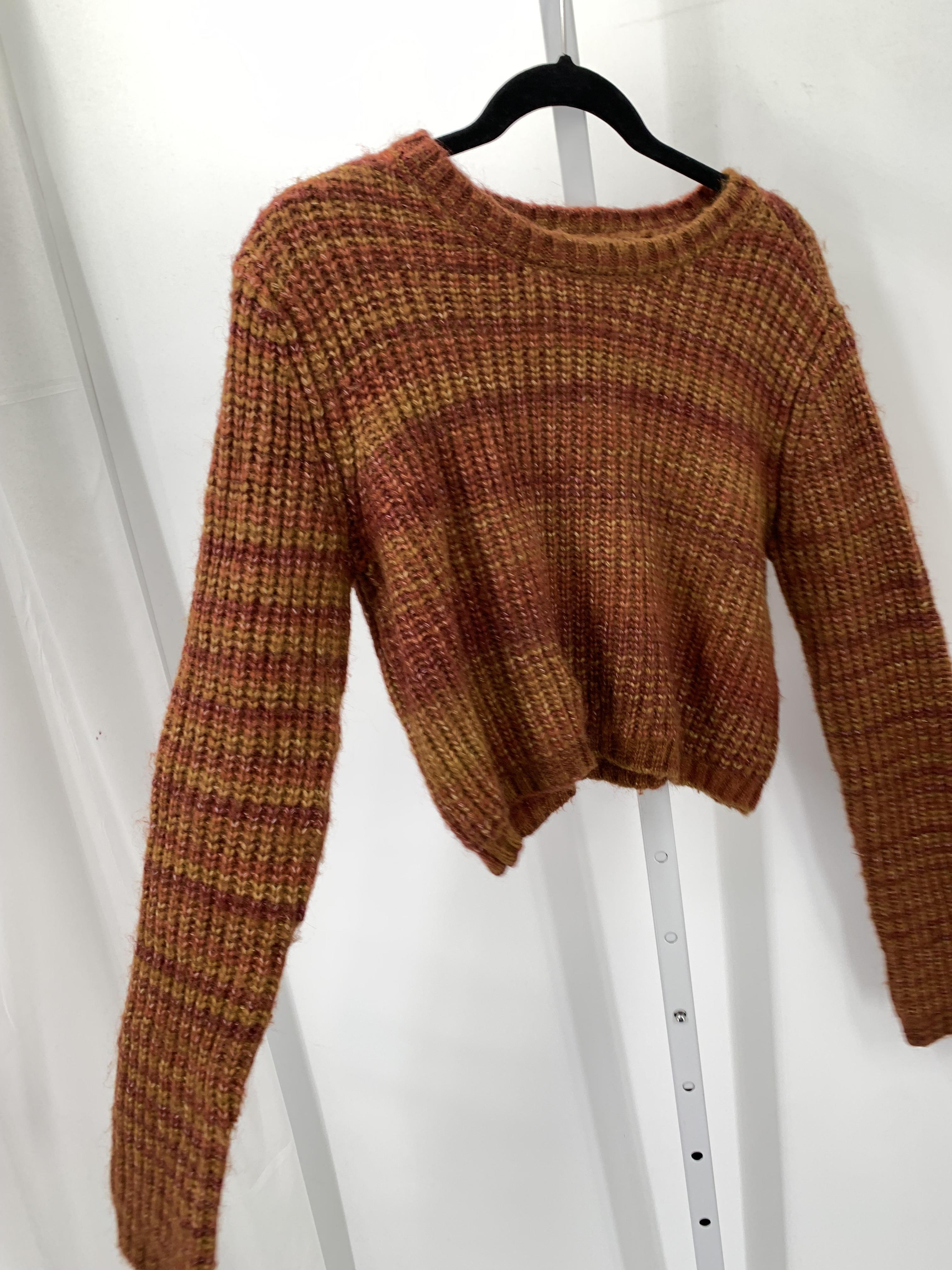 Arizona Size Medium Juniors Long Sleeve Sweater