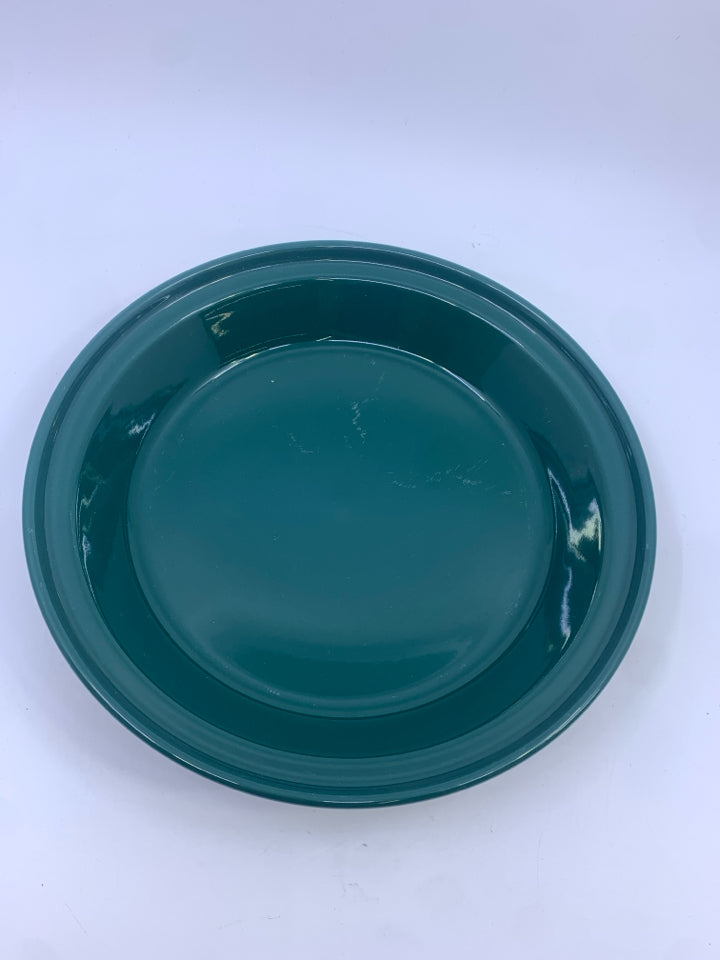 FOREST GREEN FIESTA WARE PIE PLATE.