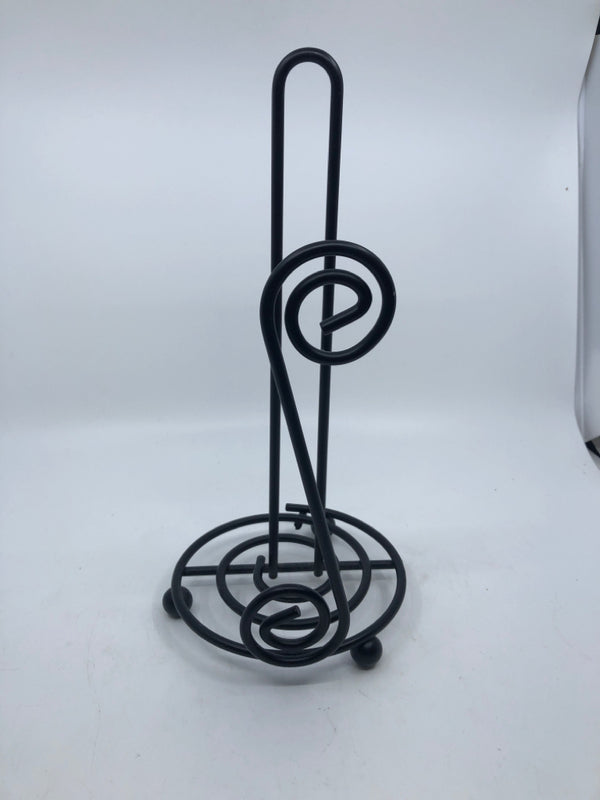 BLACK SCROLL PAPER TOWEL HOLDER.