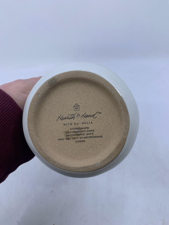 "CREAM" STONEWARE BOWL W/ SPOUT.