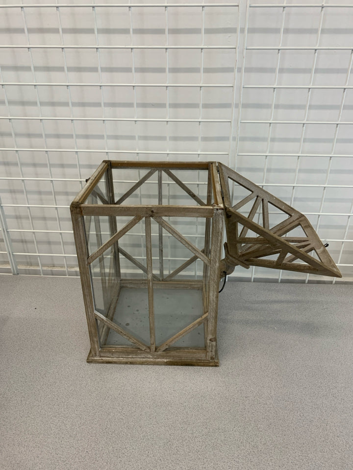LG RUSTIC BIRDCAGE CANDLE HOLDER.