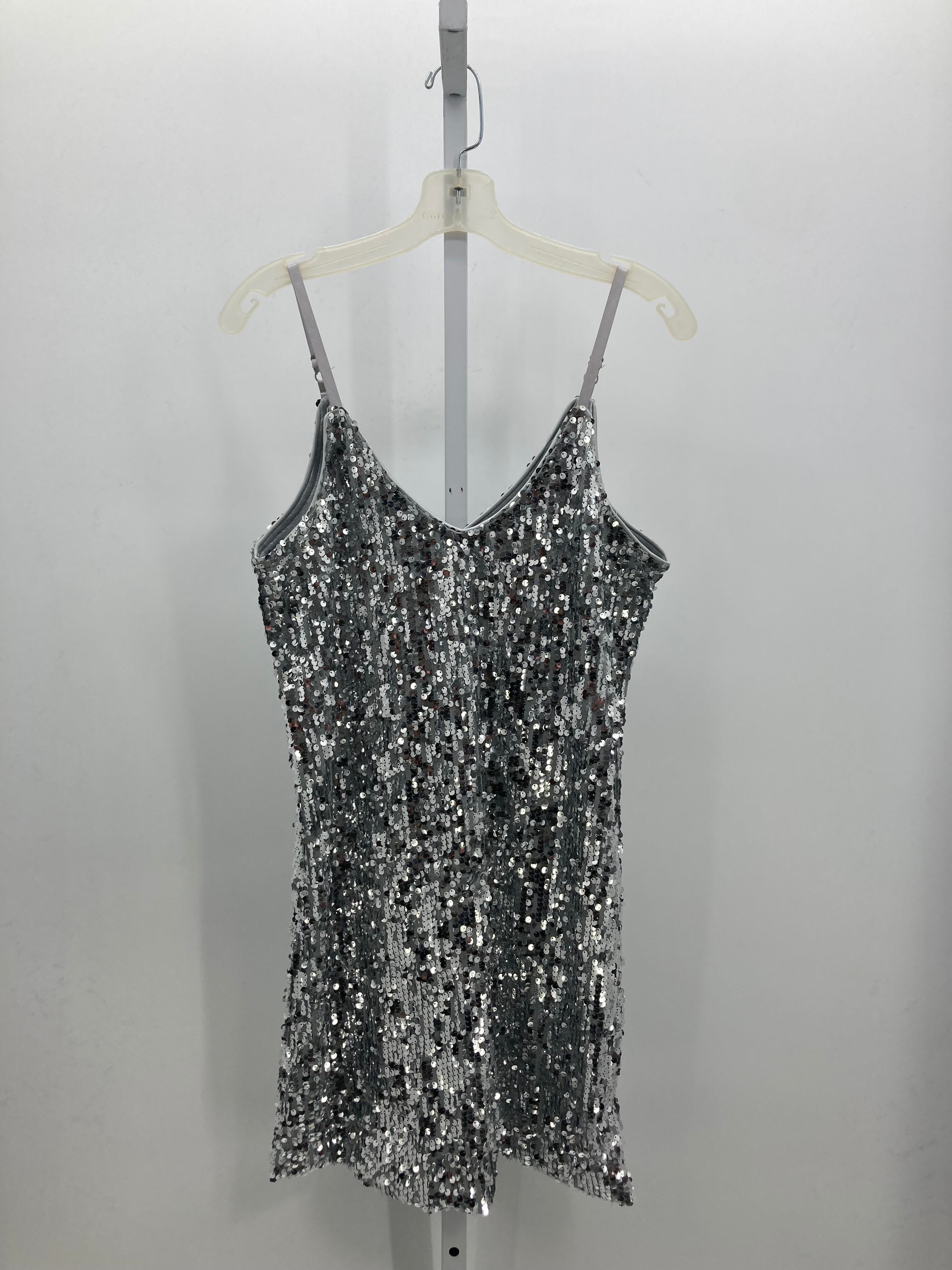 Size Large Juniors Sleeveless Dress