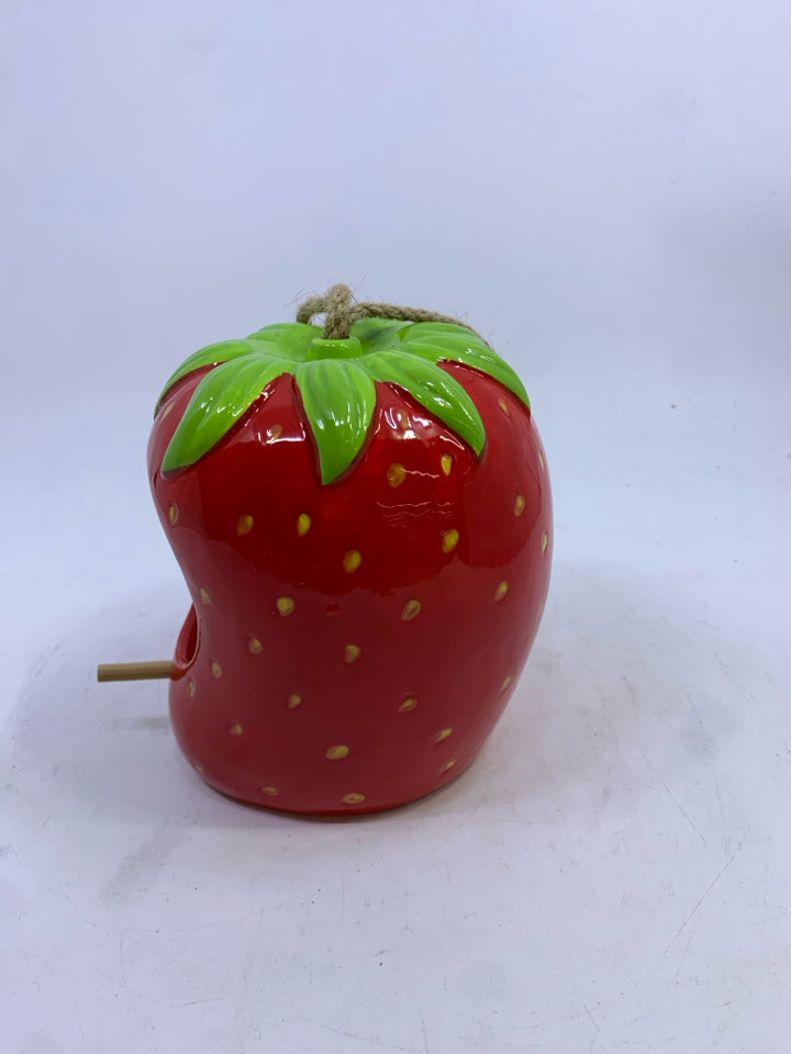 CERAMIC STRAWBERRY BIRDHOUSE.
