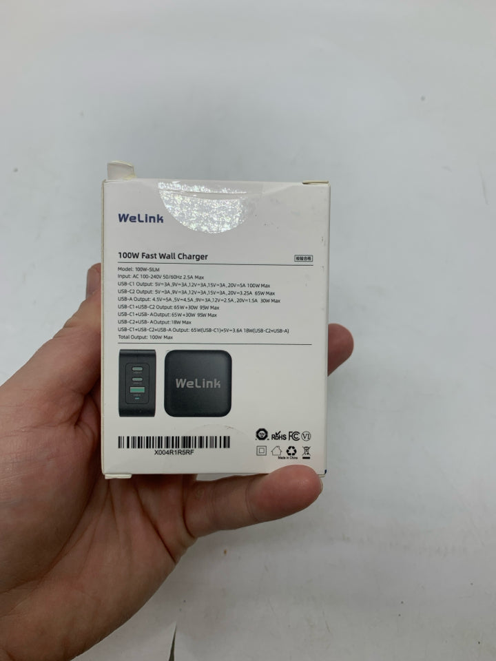 NIB WELINK 3 PORT FAST ADAPTOR TRAVEL CHARGER.