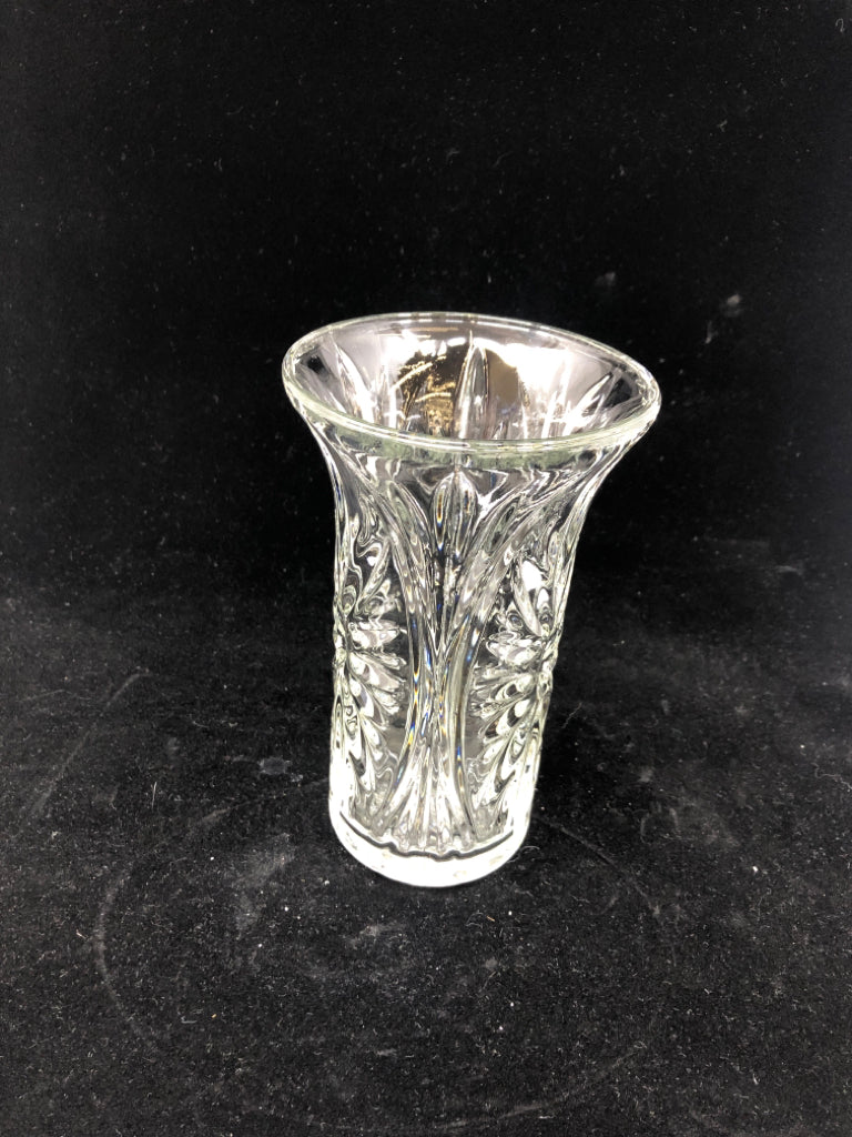 CLEAR CUT GLASS VASE.
