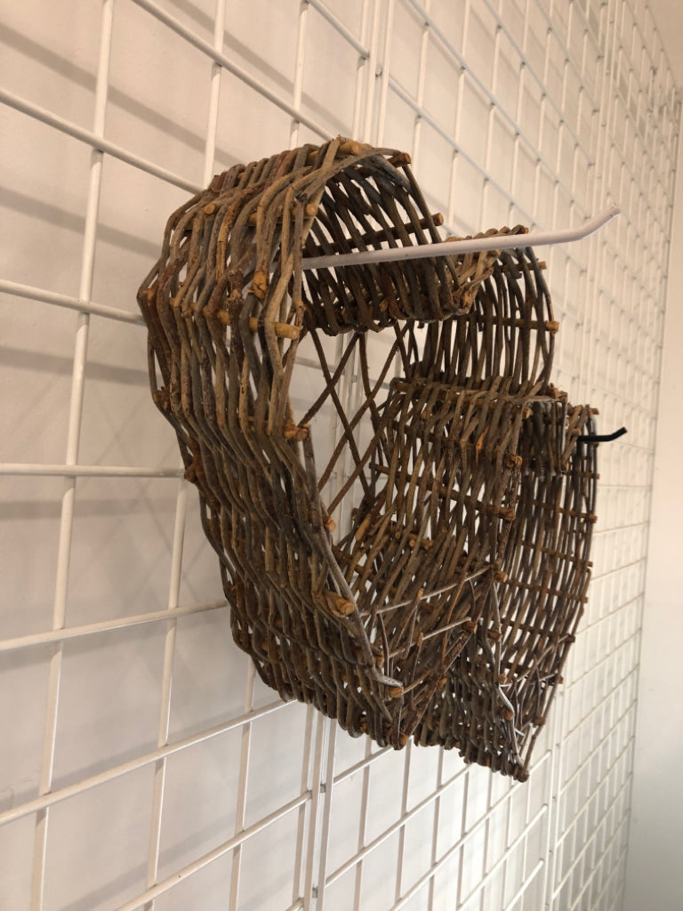 DOUBLE HEART WOVEN BASKET DECOR.