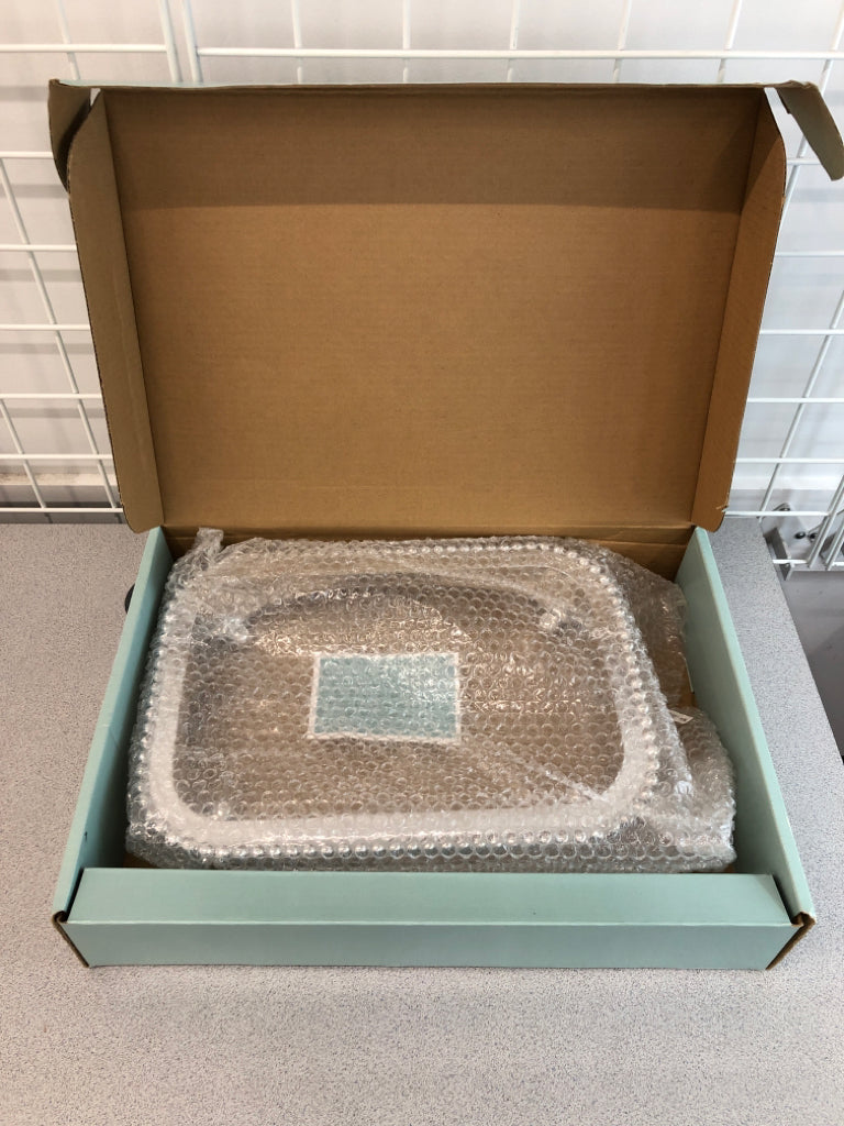 MARIPOSA PEARLED ALUMINUM OBLONG CASSEROLE CADDY IN BOX.