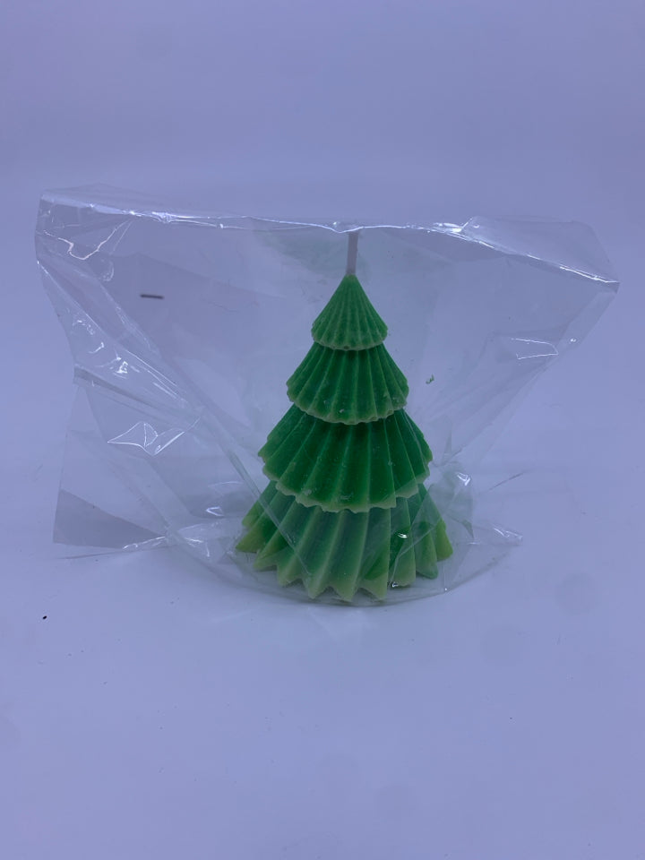 SMALL SOY WAX TREE CANDLE.