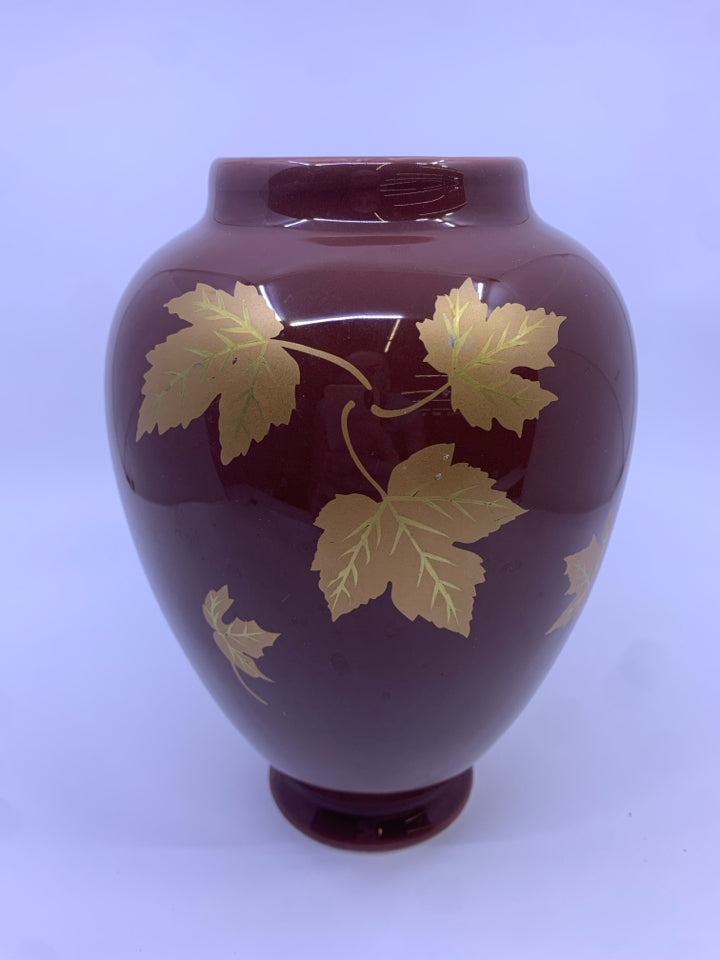 MAROON GOLD LEAF ACCENT VASE.