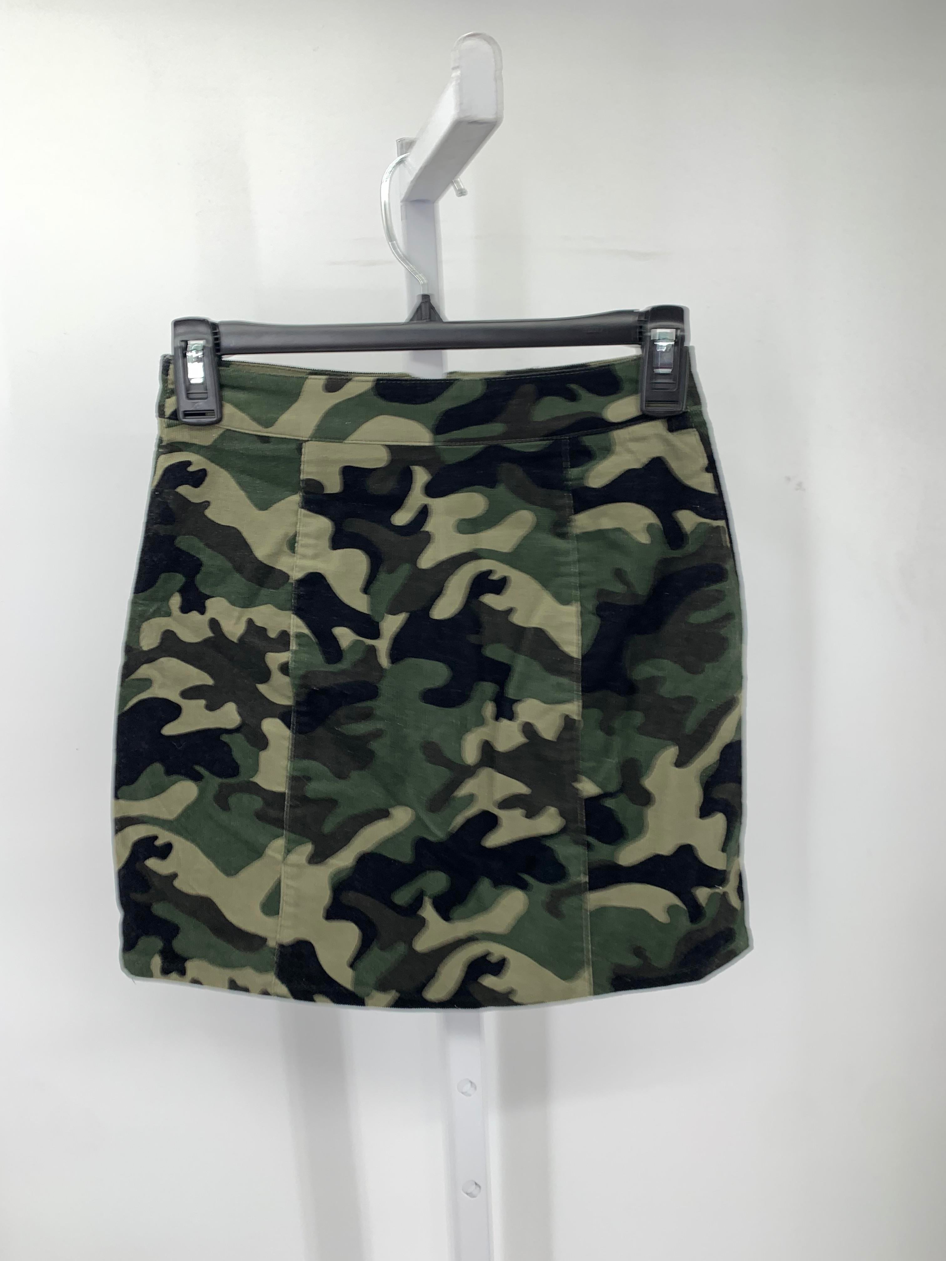 Charlotte Russe Size X Small Juniors Skirt
