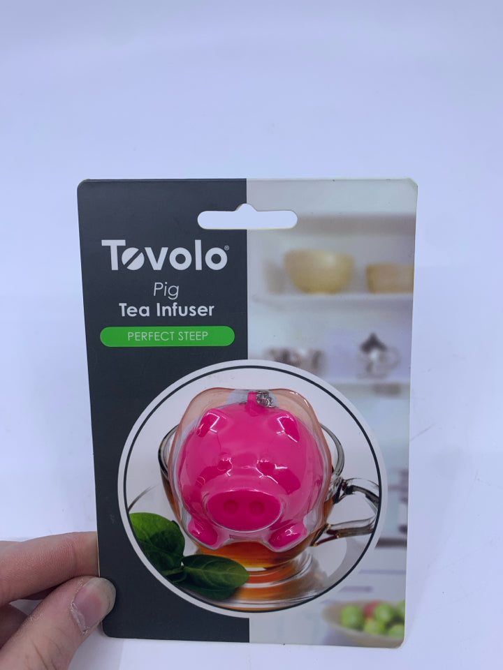 NIP PIG TEA INFUSER.